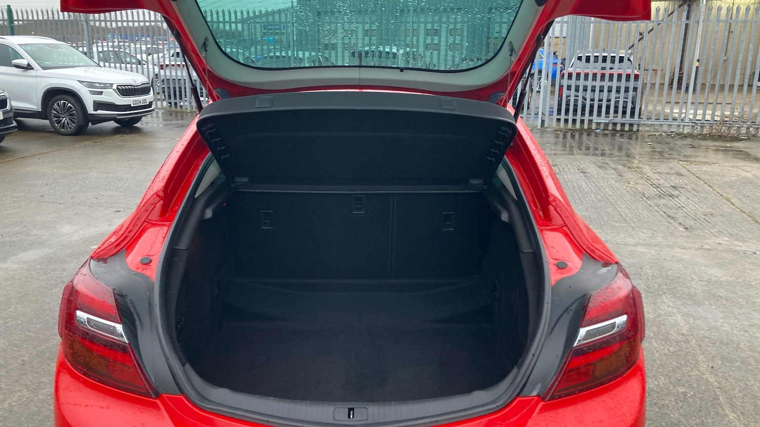 Used Vauxhall Insignia 2017 for sale - 77339157: Photo 4