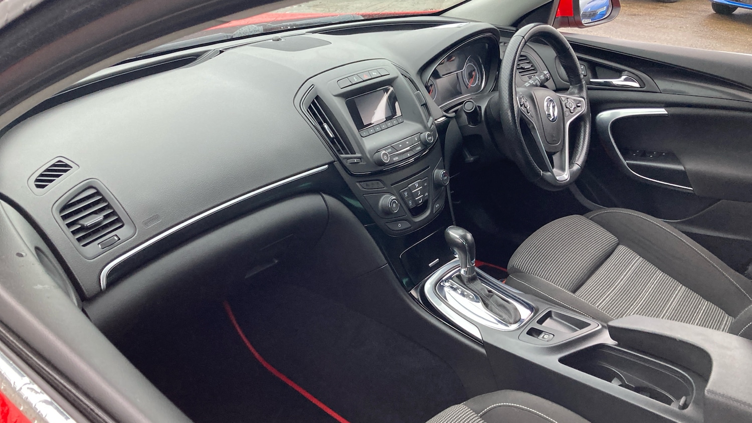 Used Vauxhall Insignia 2017 for sale - 77339157: Photo 9