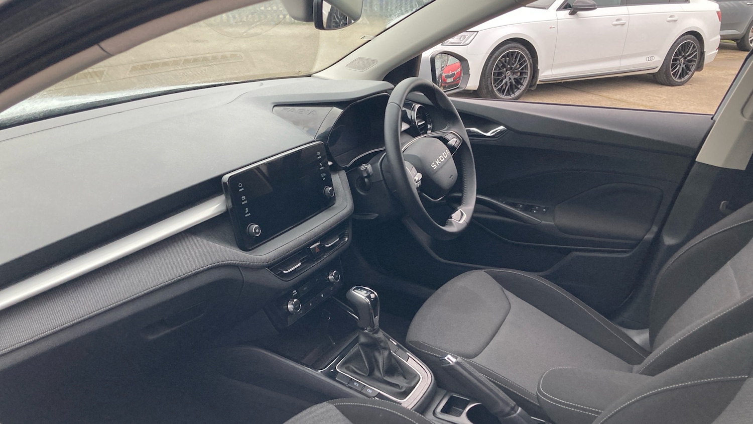 Used Skoda Fabia 2025 for sale - 76830502: Photo 2