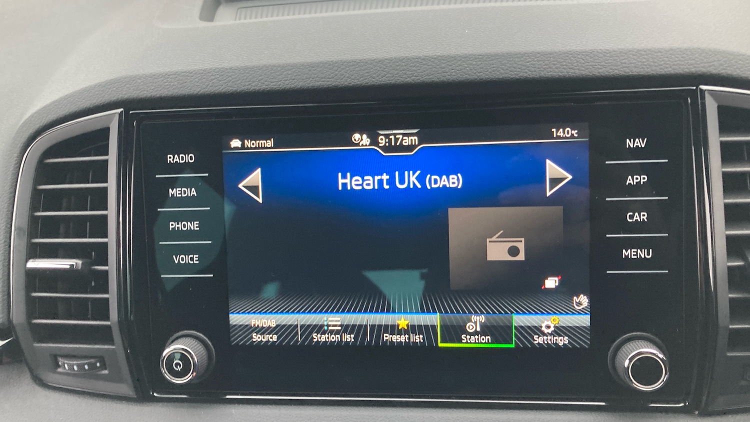 Used Skoda Karoq 2025 for sale - 76718852: Photo 12