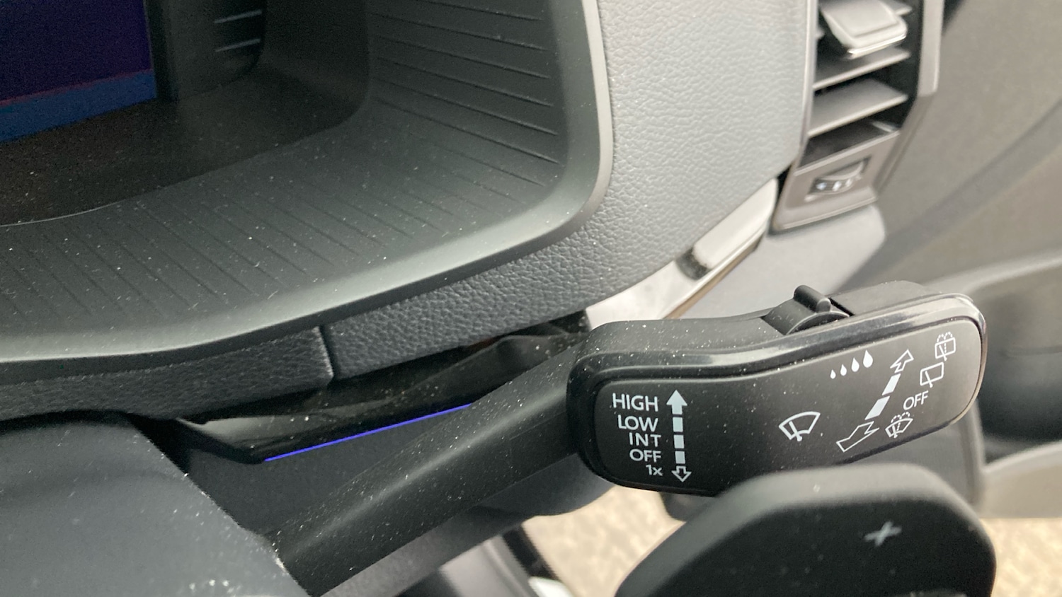 Used Skoda Karoq 2025 for sale - 76718852: Photo 30