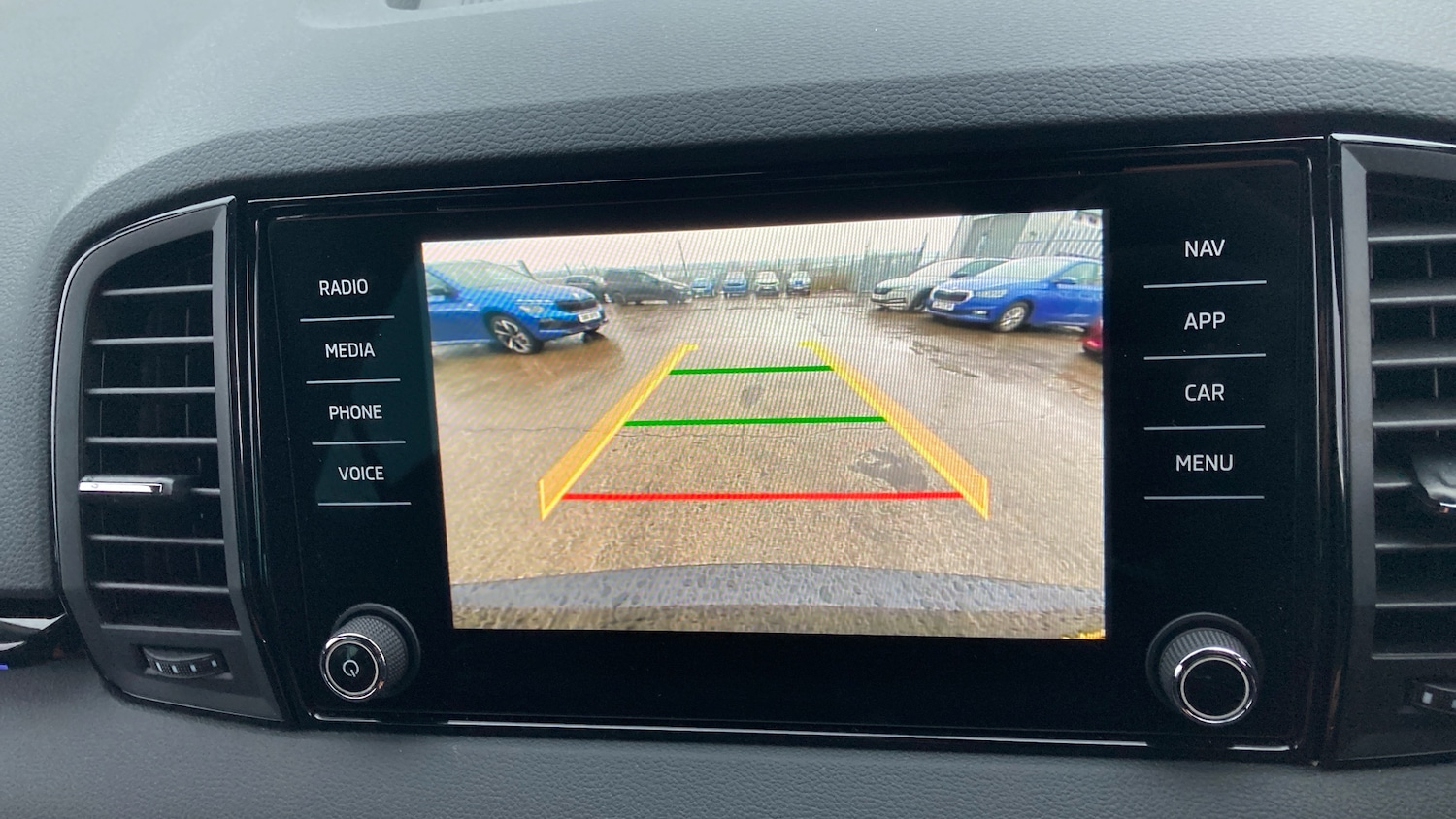 Used Skoda Karoq 2025 for sale - 76718852: Photo 32