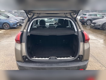 Used Peugeot 2008 2018 for sale - 78716607: Photo
