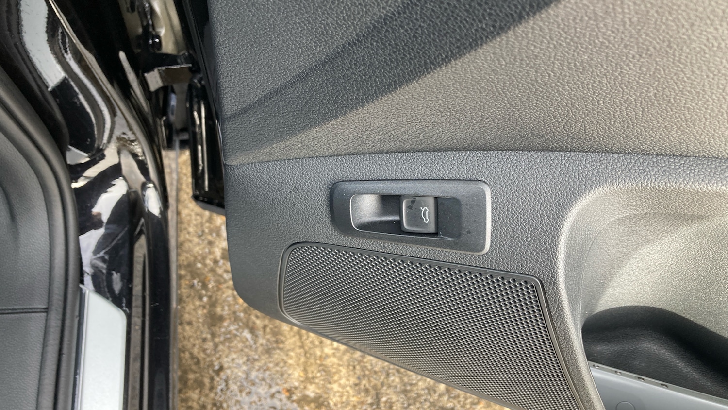 Used Skoda Karoq 2025 for sale - 77676179: Photo 27