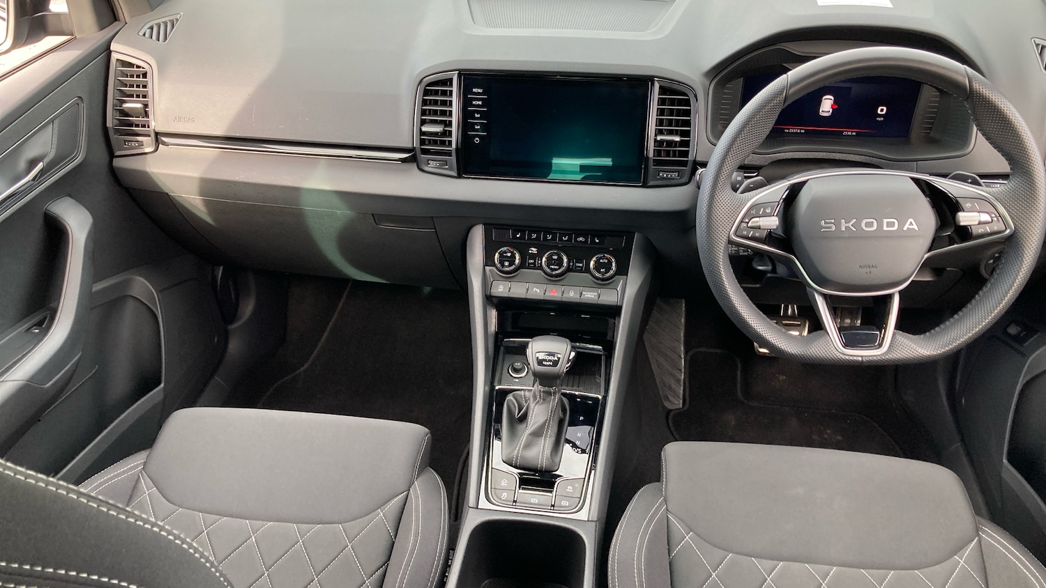 Used Skoda Karoq 2025 for sale - 77676179: Photo 9