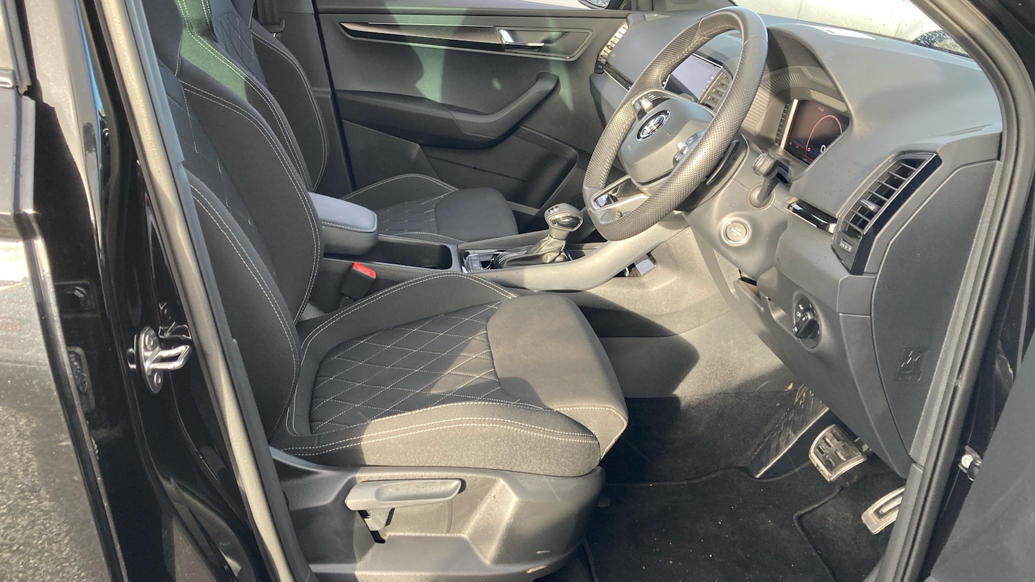 Used Skoda Karoq 2025 for sale - 76719226: Photo 15