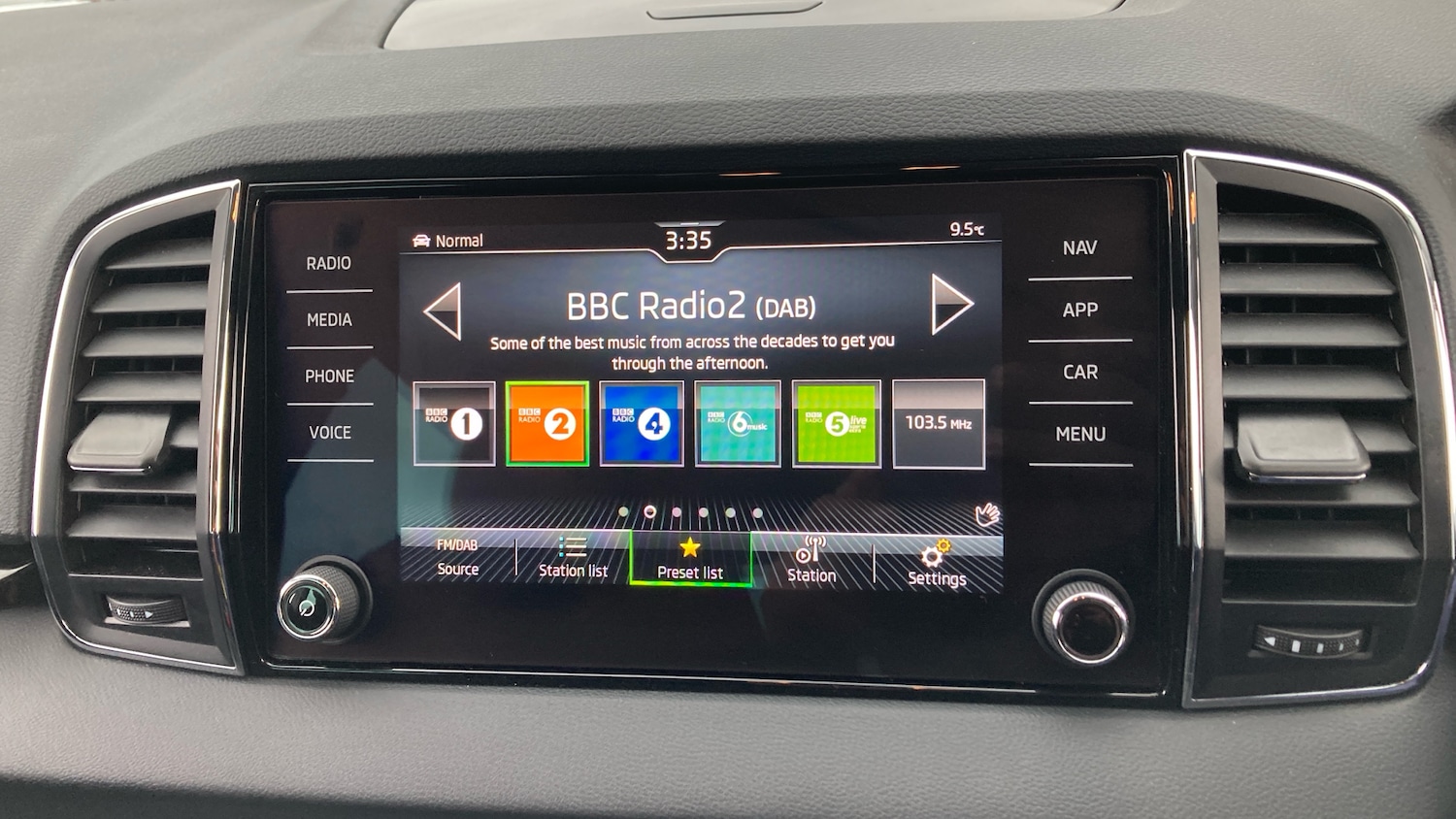 Used Skoda Karoq 2024 for sale - 77935157: Photo 12