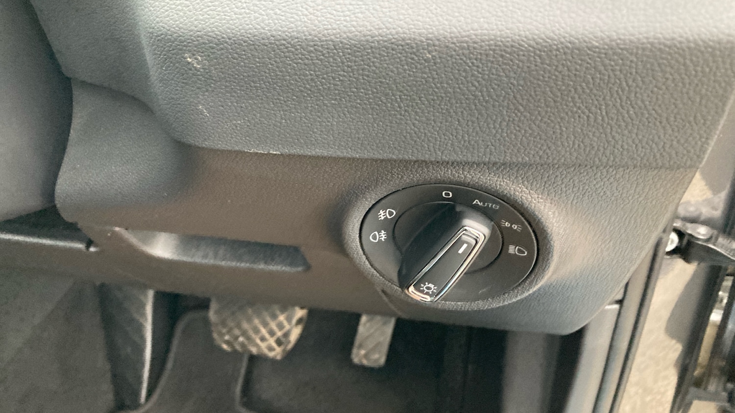 Used Skoda Karoq 2024 for sale - 77935157: Photo 27