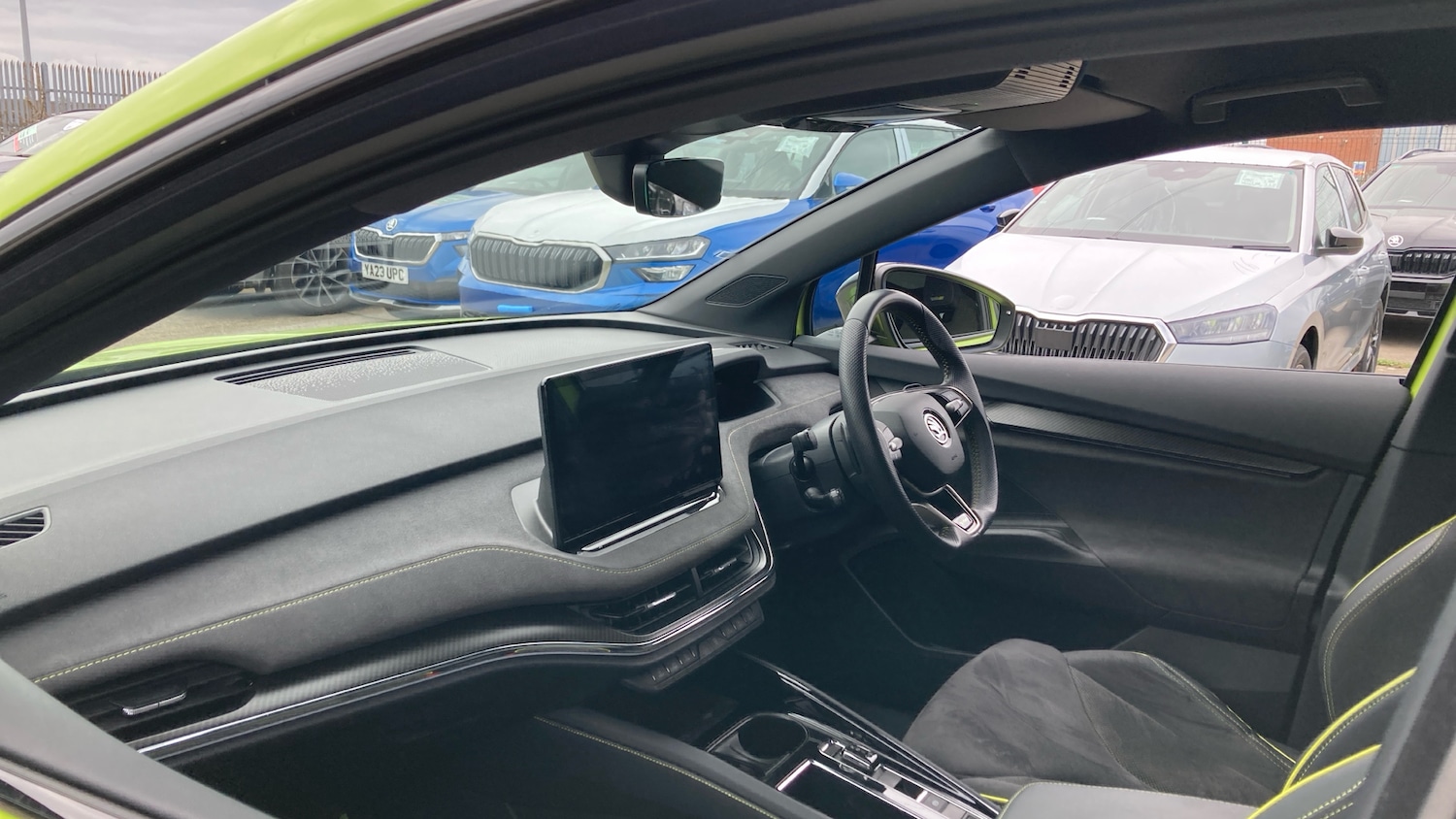 Used Skoda Enyaq 2024 for sale - 78107273: Photo 2