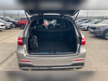 Used Mercedes-Benz GLC 2018 for sale - 77903789: Photo