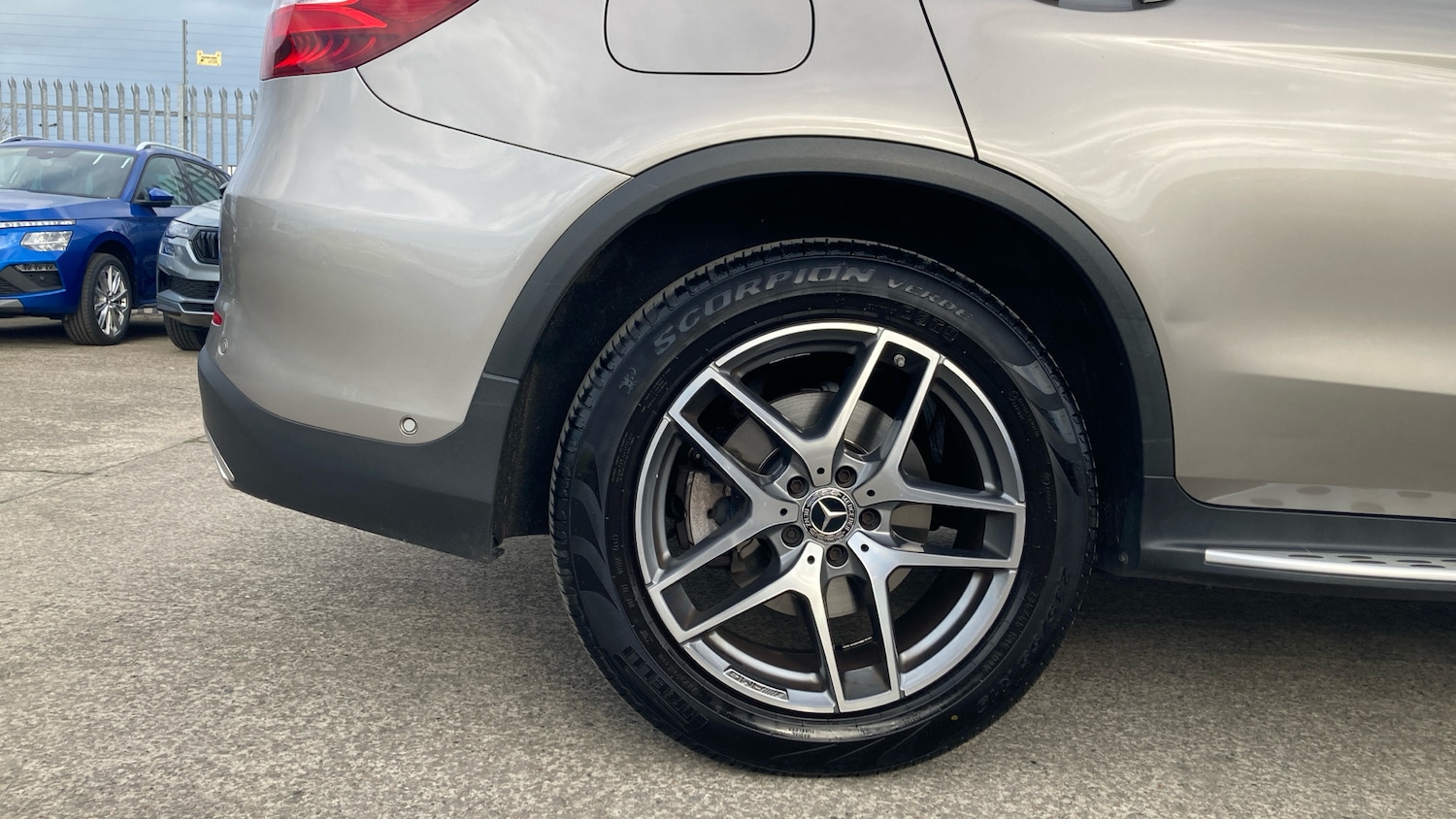 Used Mercedes-Benz GLC 2018 for sale - 77903789: Photo 7