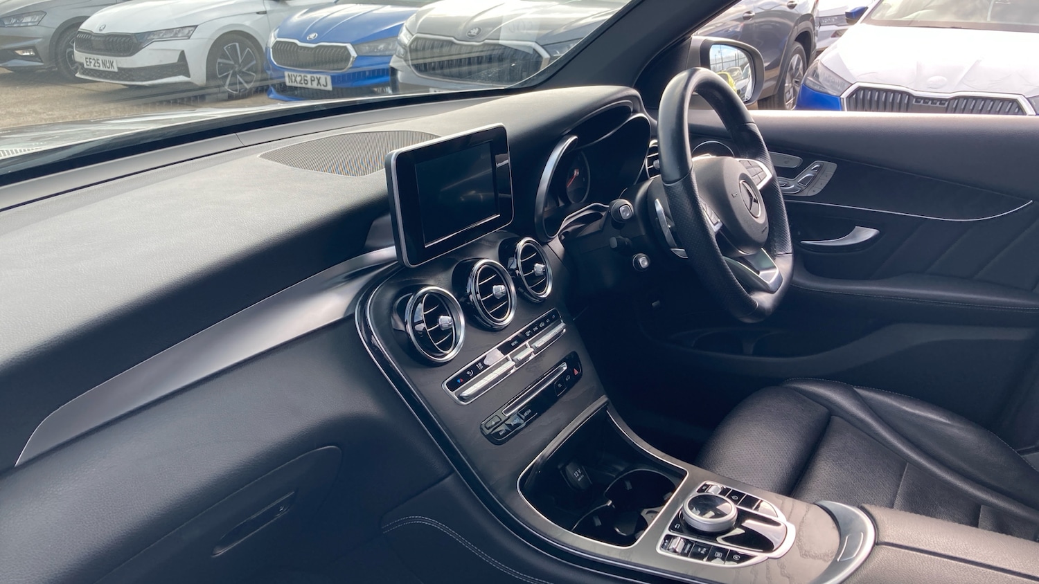 Used Mercedes-Benz GLC 2018 for sale - 77903789: Photo 9