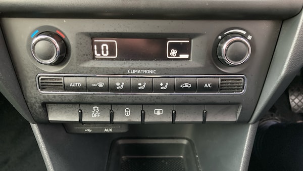 Used Skoda Rapid Spaceback 2016 for sale - 76131213: Photo 27