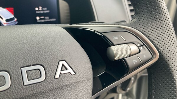Used Skoda Karoq 2025 for sale - 76088458: Photo 18