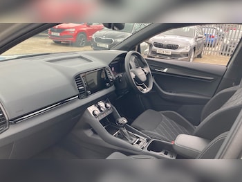 Used Skoda Karoq 2025 for sale - 76088458: Photo 2