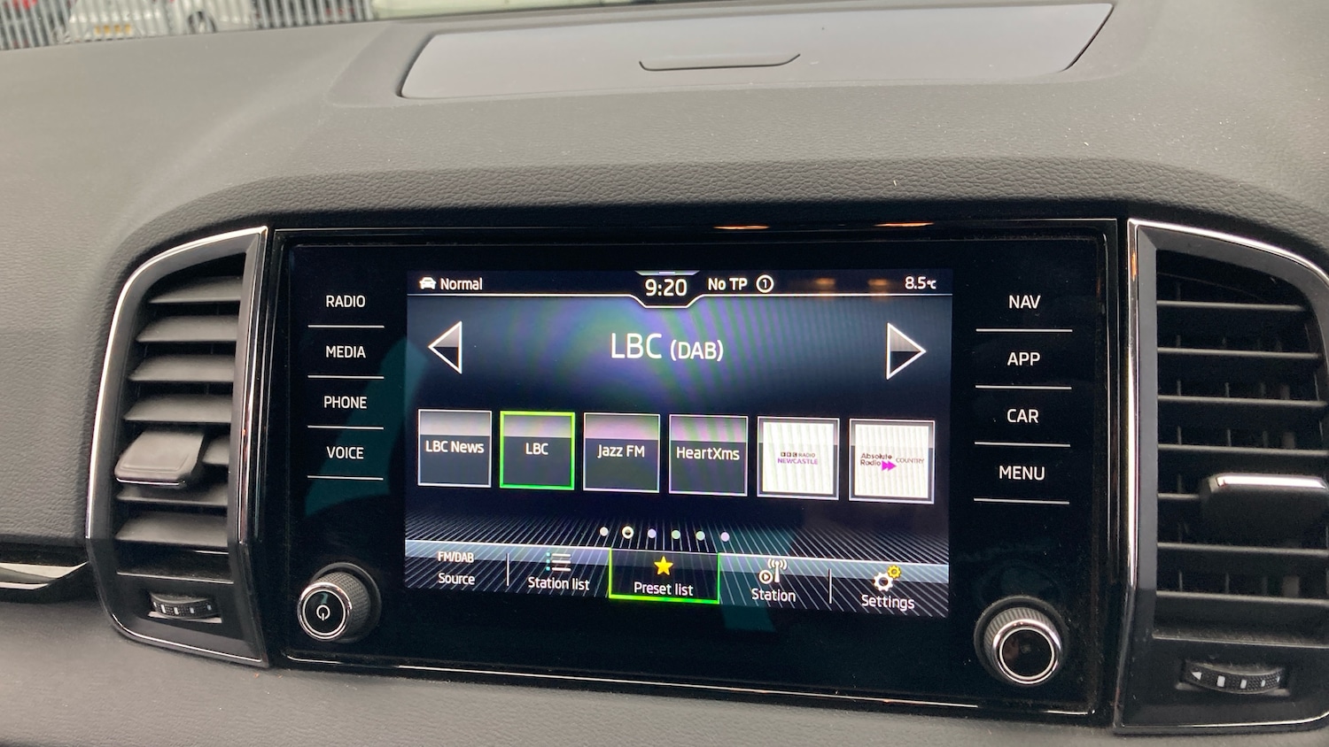 Used Skoda Karoq 2023 for sale - 76862253: Photo 12