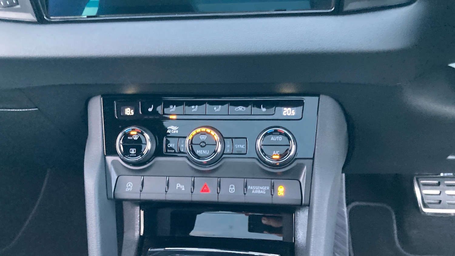 Used Skoda Karoq 2025 for sale - 76858680: Photo 13