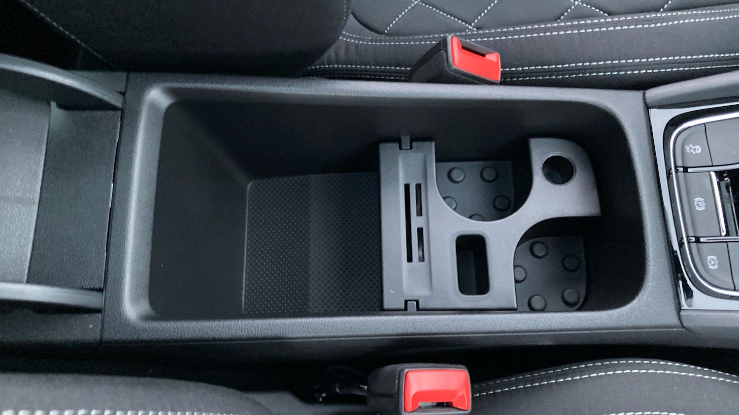 Used Skoda Karoq 2025 for sale - 76858680: Photo 30