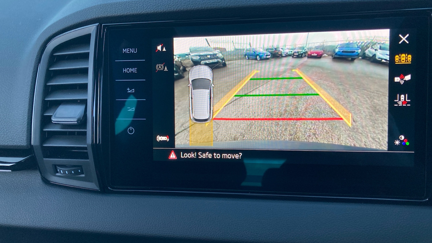 Used Skoda Karoq 2025 for sale - 76858680: Photo 33