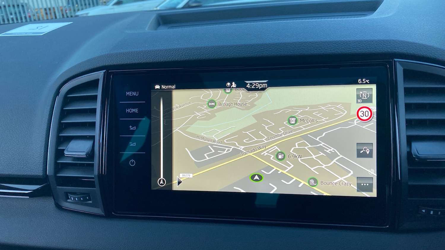 Used Skoda Karoq 2025 for sale - 76858680: Photo 34