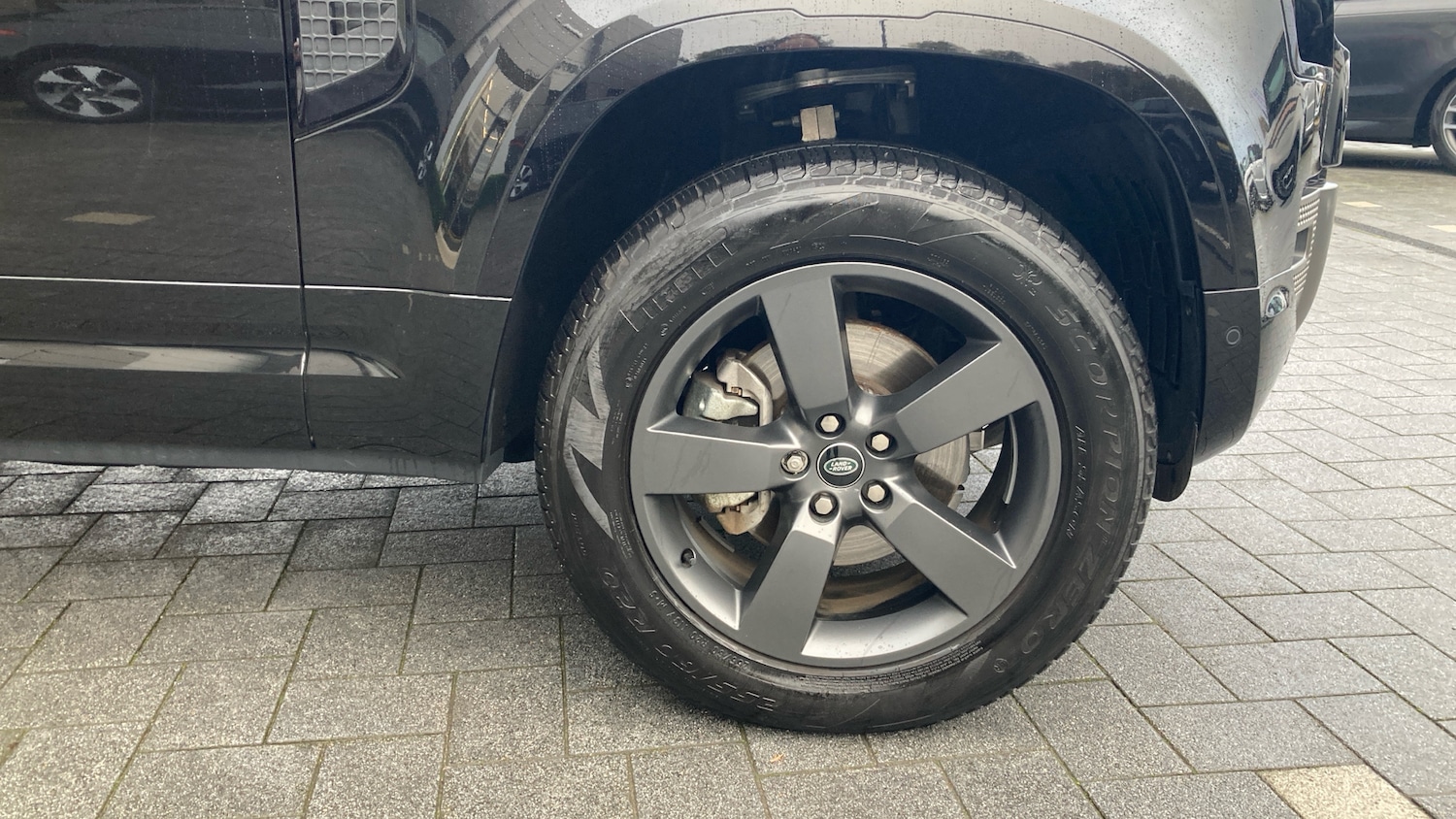 Used Land Rover Defender 2024 for sale - 77581949: Photo 8