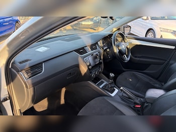 Used Skoda Octavia 2015 for sale - 76076228: Photo 2