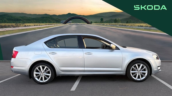 Used Skoda Octavia 2015 for sale - 76076228: Photo 4