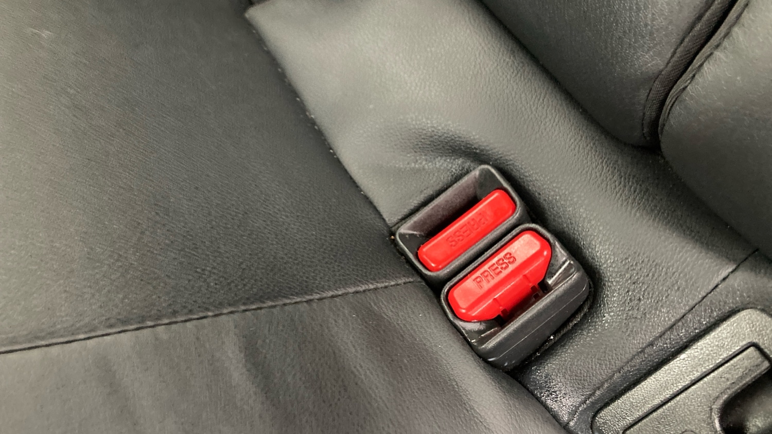 Used Toyota C-HR 2022 for sale - 77935131: Photo 17