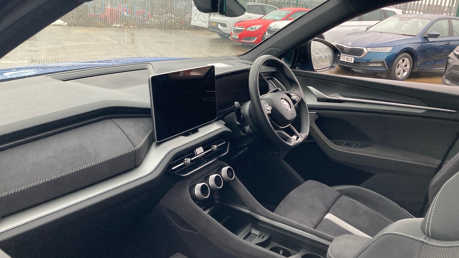 Used Skoda Kodiaq 2025 for sale - 77325994: Photo 2