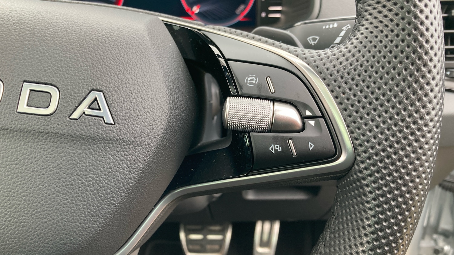 Used Skoda Karoq 2025 for sale - 76494450: Photo 18