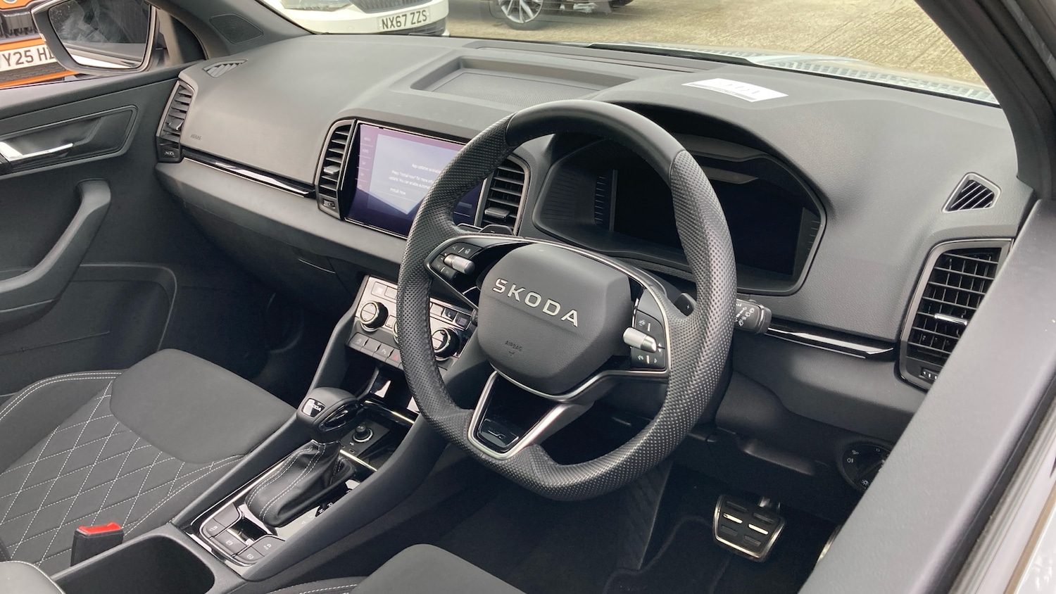 Used Skoda Karoq 2025 for sale - 76494450: Photo 6