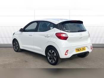 Used Hyundai i10 2024 for sale - 79283392: Photo