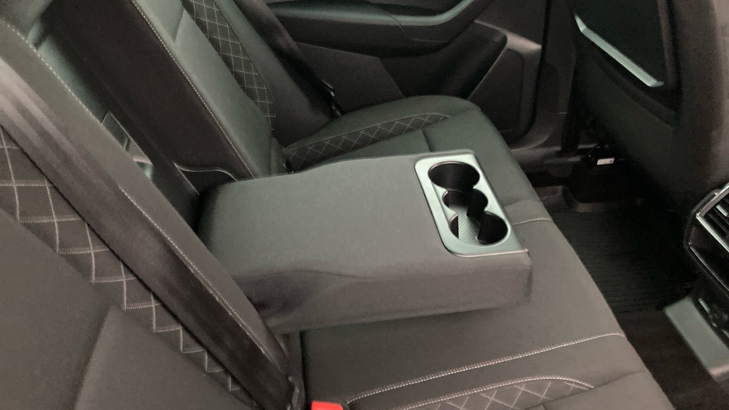 Used Skoda Karoq 2019 for sale - 77461120: Photo 37