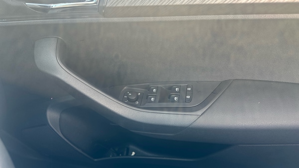 Used Skoda Karoq 2024 for sale - 76143580: Photo 19
