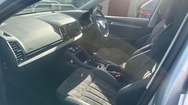 Used Skoda Karoq 2024 for sale - 76143580: Photo 2