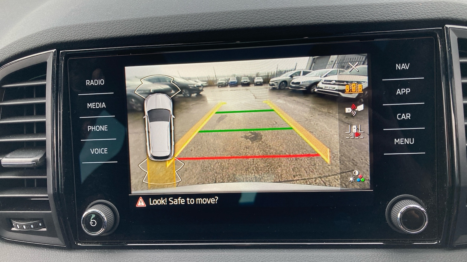 Used Skoda Karoq 2024 for sale - 76545213: Photo 31