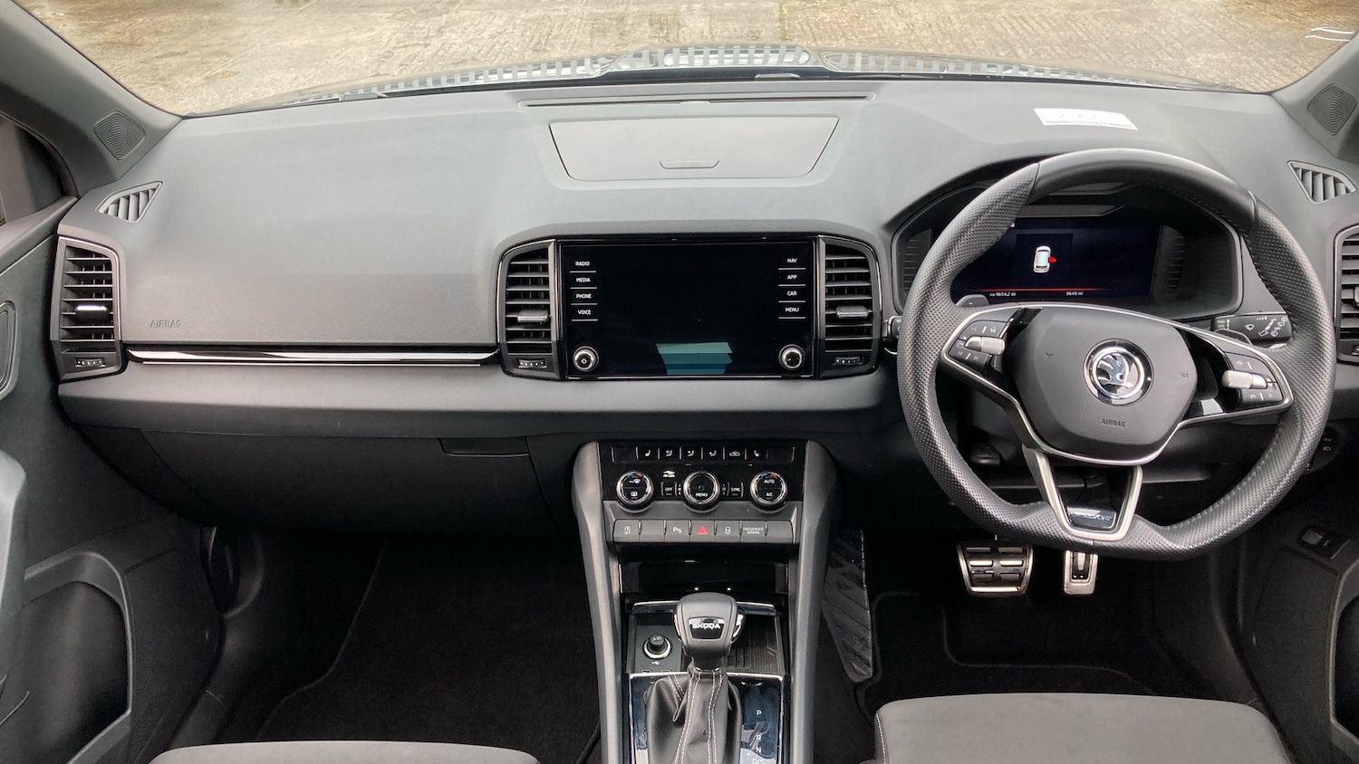 Used Skoda Karoq 2024 for sale - 76545213: Photo 9