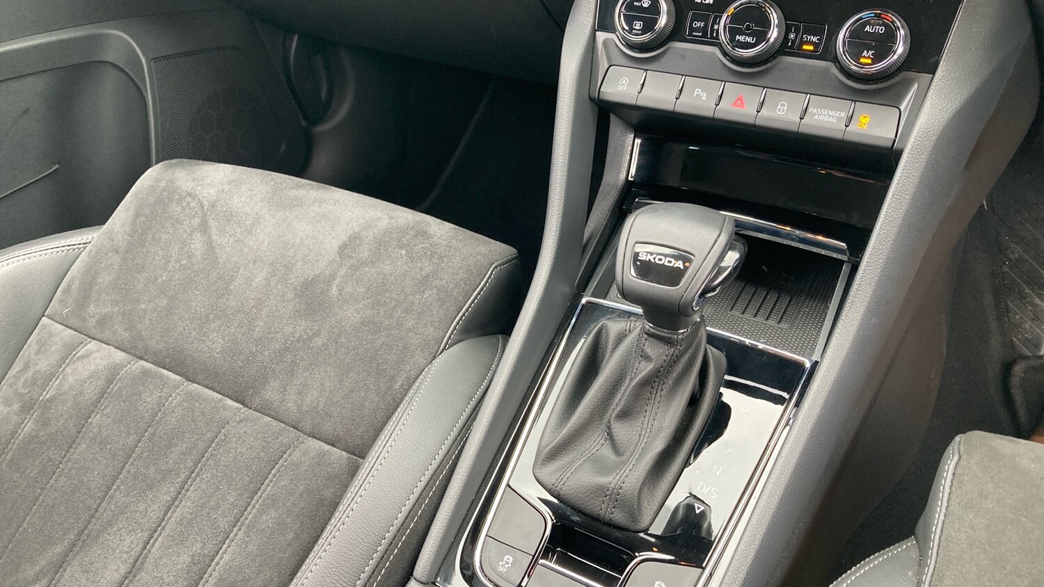 Used Skoda Karoq 2024 for sale - 77502578: Photo 14