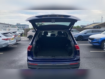 Used Volkswagen Tiguan Allspace 2022 for sale - 78734160: Photo
