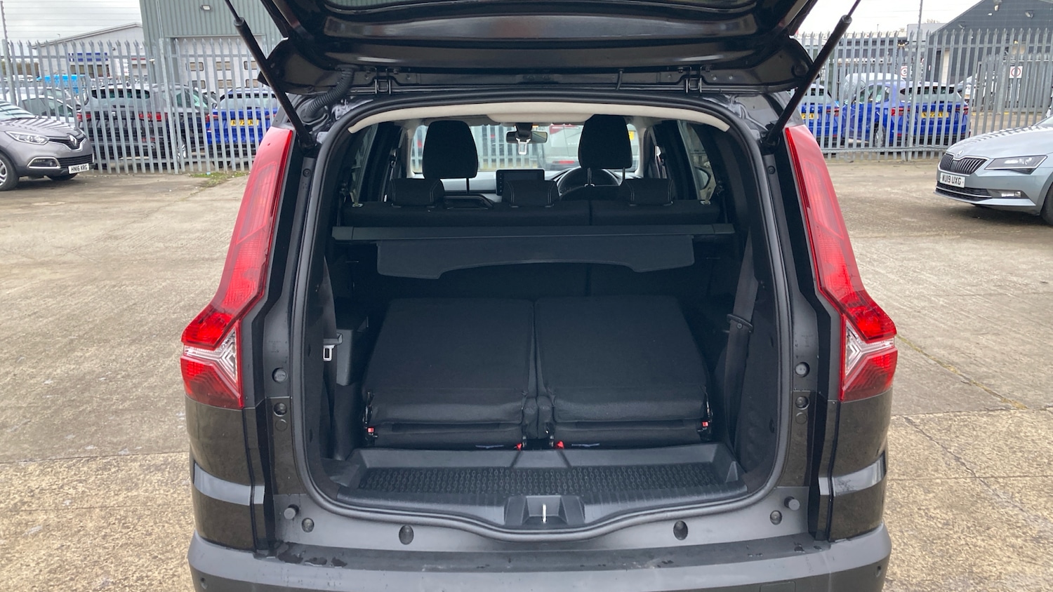 Used Dacia Jogger 2022 for sale - 76894380: Photo 4