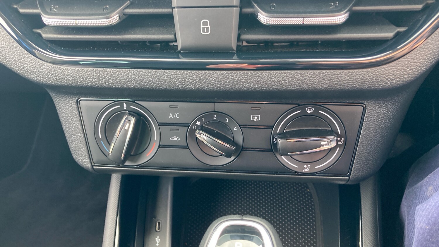 Used Skoda Kamiq 2023 for sale - 77640028: Photo 13