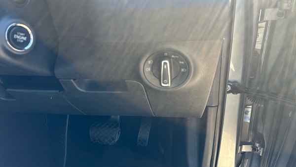 Used Skoda Karoq 2019 for sale - 76064079: Photo 28