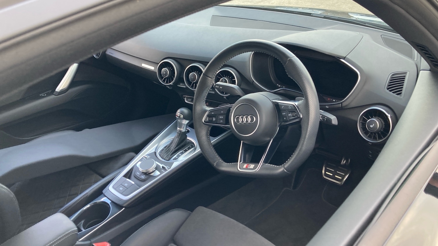 Used Audi TT 2023 for sale - 78066649: Photo 11