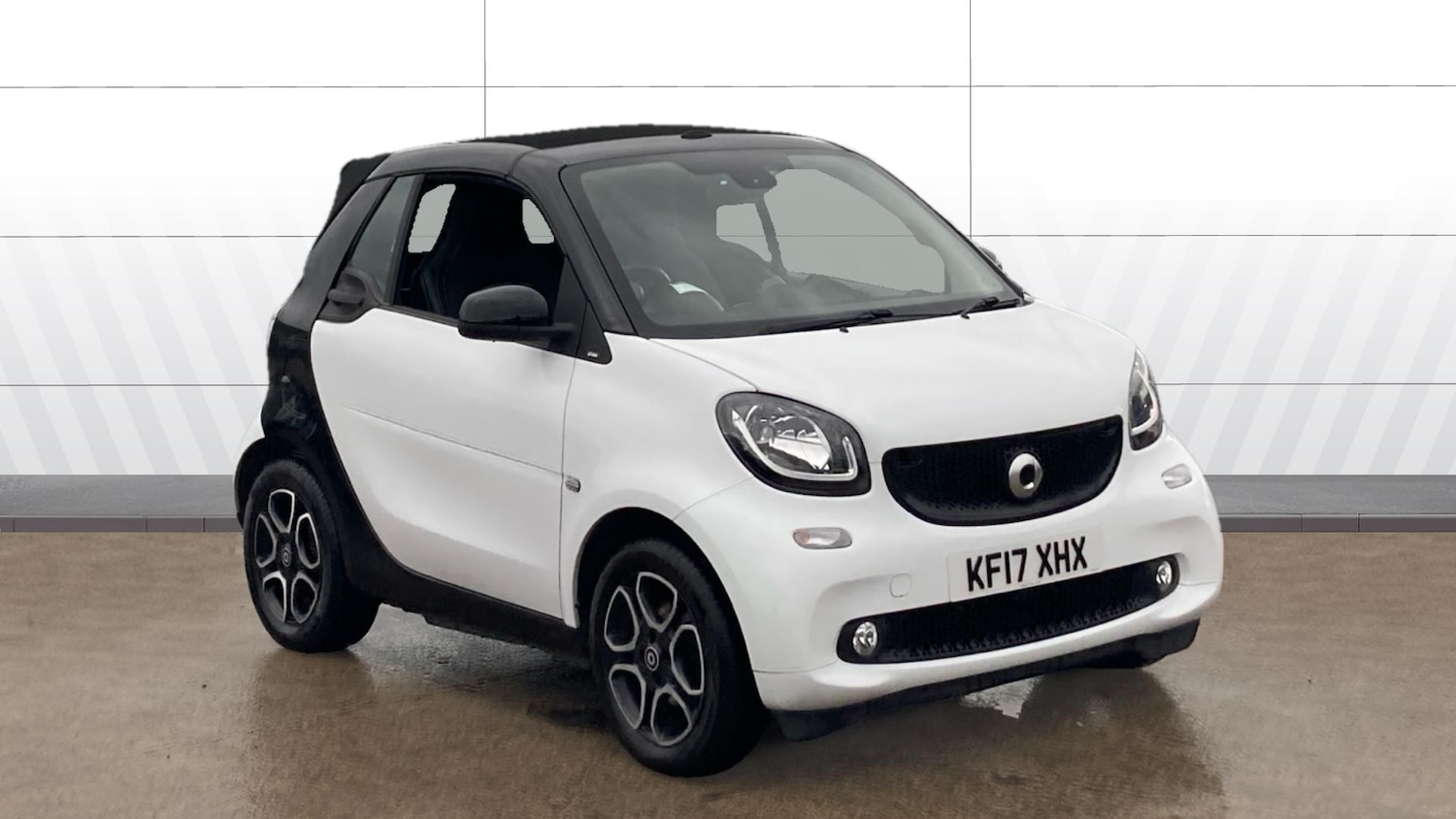 Used smart fortwo 2017 for sale - 76791752: Photo 1