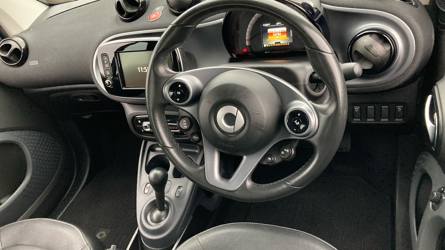 Used smart fortwo 2017 for sale - 76791752: Photo 10
