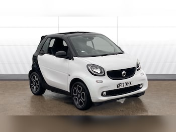 Used smart fortwo 2017 for sale - 76791752: Photo