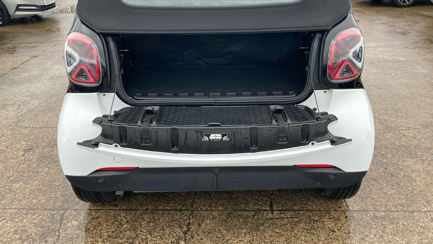 Used smart fortwo 2017 for sale - 76791752: Photo 4