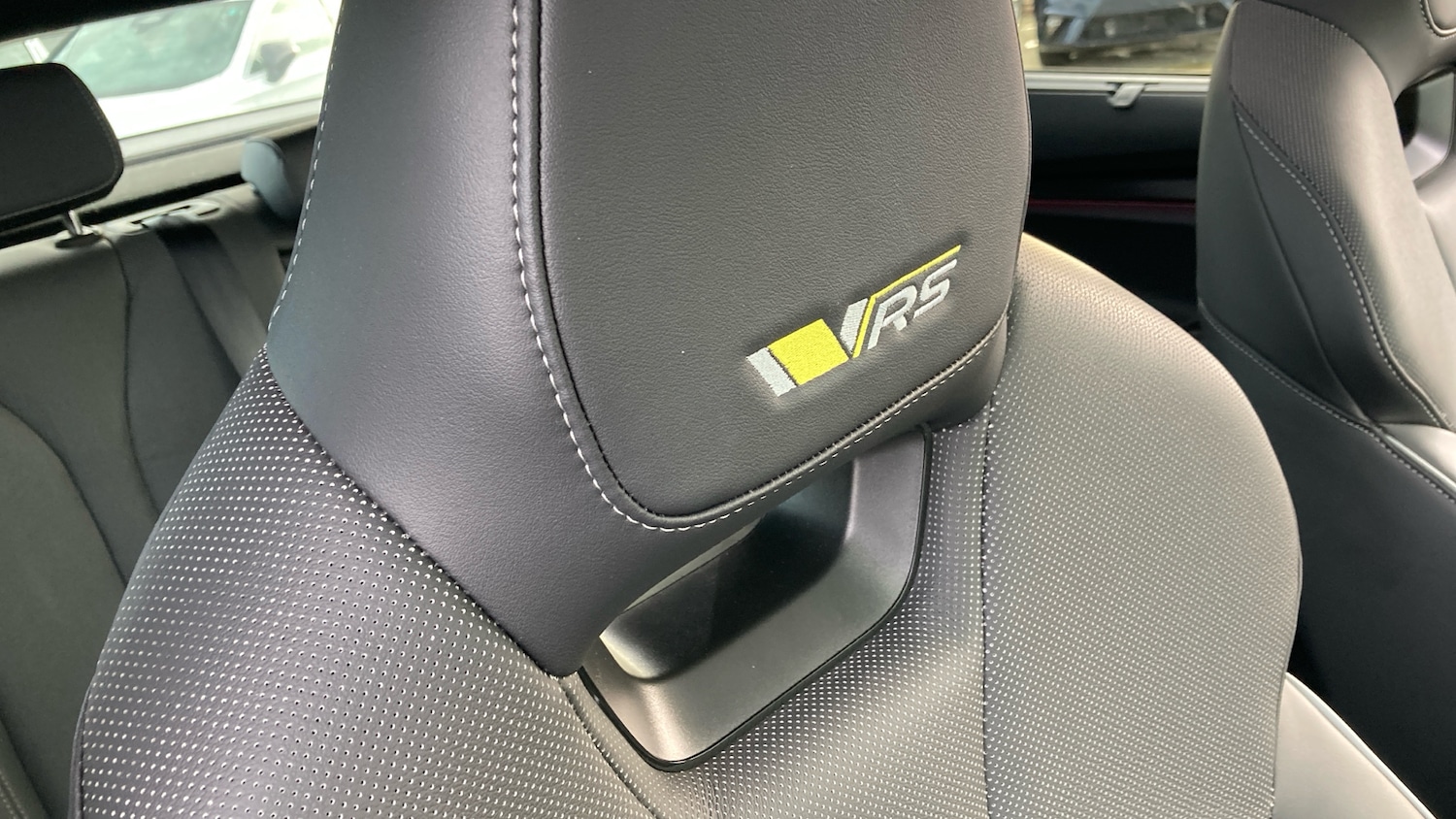 Used Skoda Enyaq 2025 for sale - 76791299: Photo 28