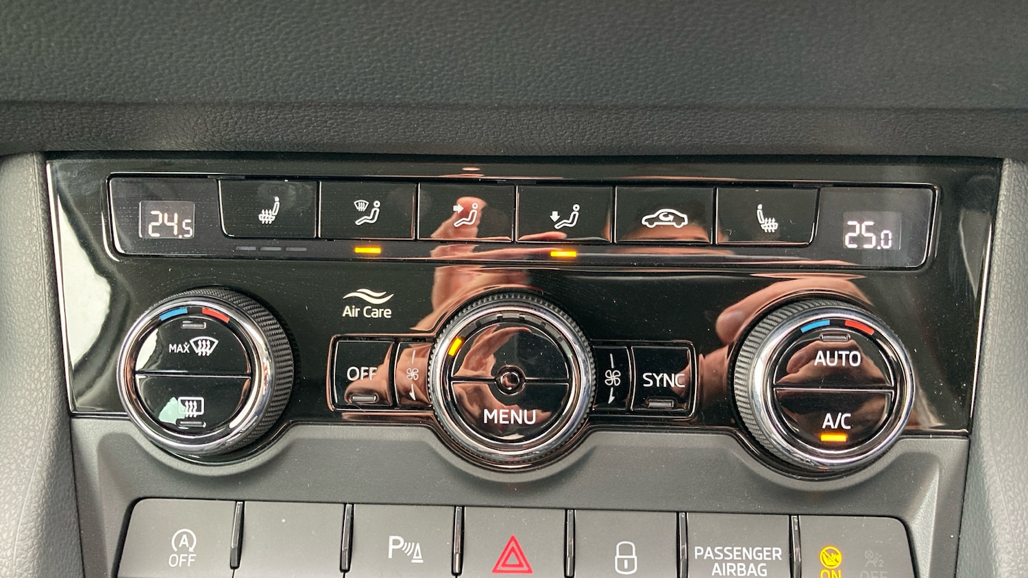 Used Skoda Karoq 2025 for sale - 76322453: Photo 13