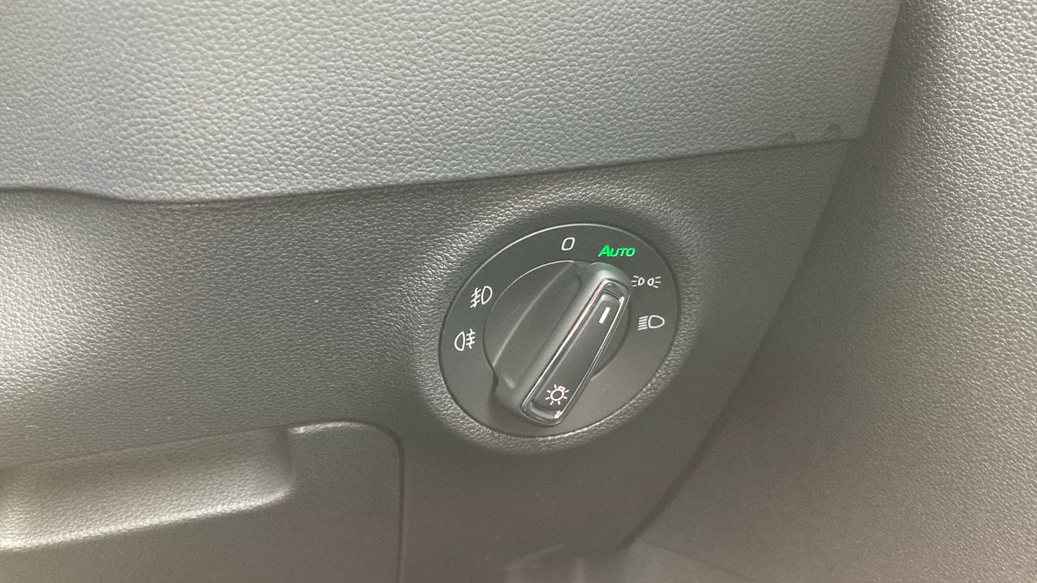 Used Skoda Karoq 2025 for sale - 76322453: Photo 22